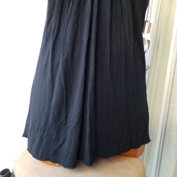 Mattie M black knit tank top Beaded v neckline tank top L NWT - Picture 3 of 10